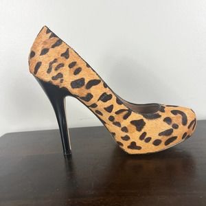 STEVE MADDEN TRAISE LEOPARD COW FUR PLATFORM HEELED PUMPS SIZE 10M W/ BOX